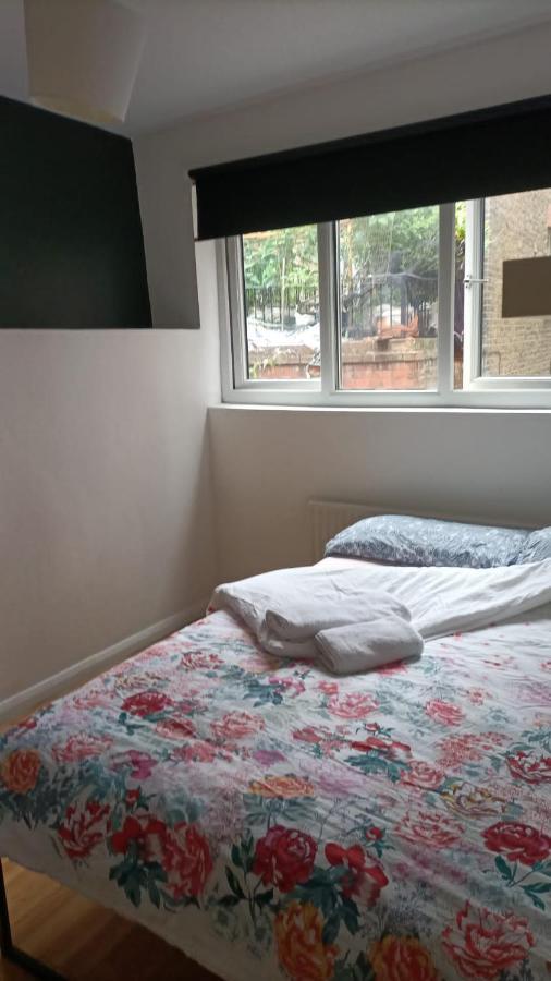 Hostel Bright Double Bedroom